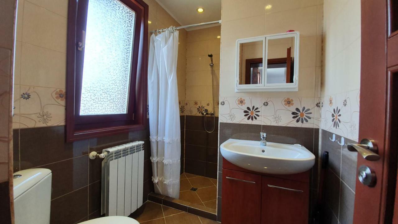 Къща За Гости Солакови ** Ντέβιν Εξωτερικό φωτογραφία